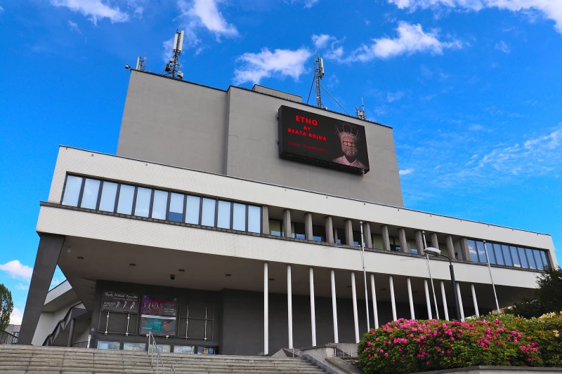 Teatr Ziemi Rybnickiej - największa samorządowa instytucja kultury w południowo-zachodnim subregionie na Śląsku